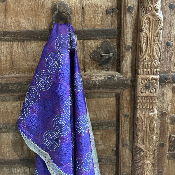 Qantas Silk Stole Violet x Ivory htm150513