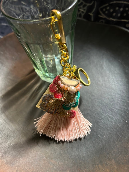 Indian ribbon x tassel glitter 3way keychain pink htm150342