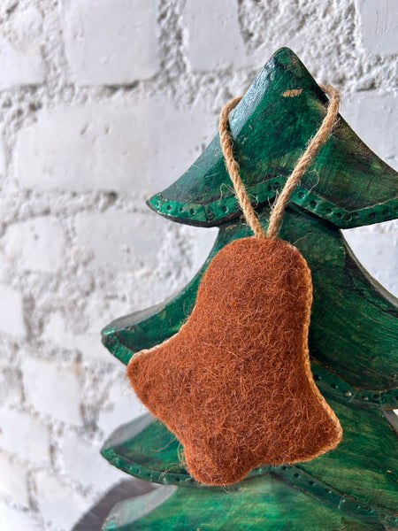 ハンドメイド フェルトオーナメント　ベル／ブラウン htm150559